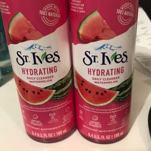 St Ives hydrating cleanser